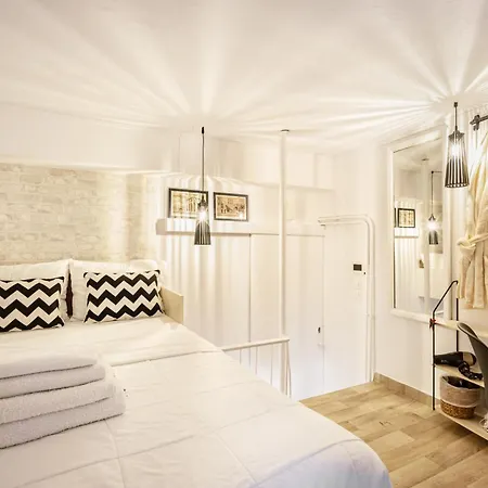 Acropolis Elegant Maisonette By Lodgespot Athen Exterior foto